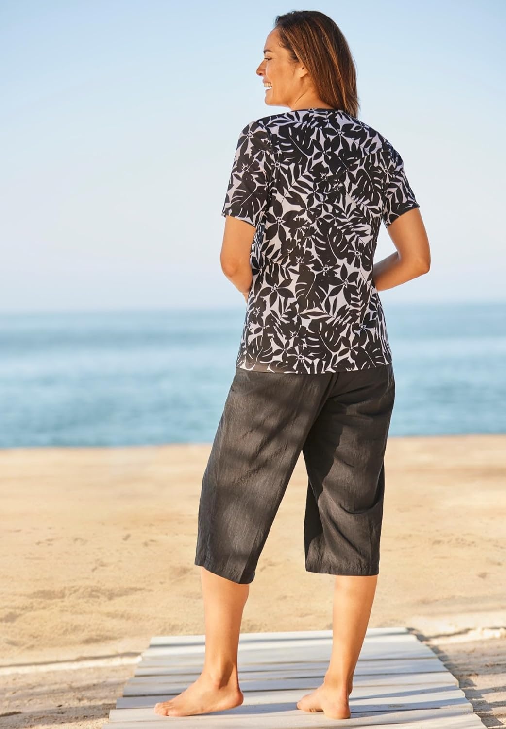 image:imageWomens Plus Size CrossBack Swim TeeBlack Palm