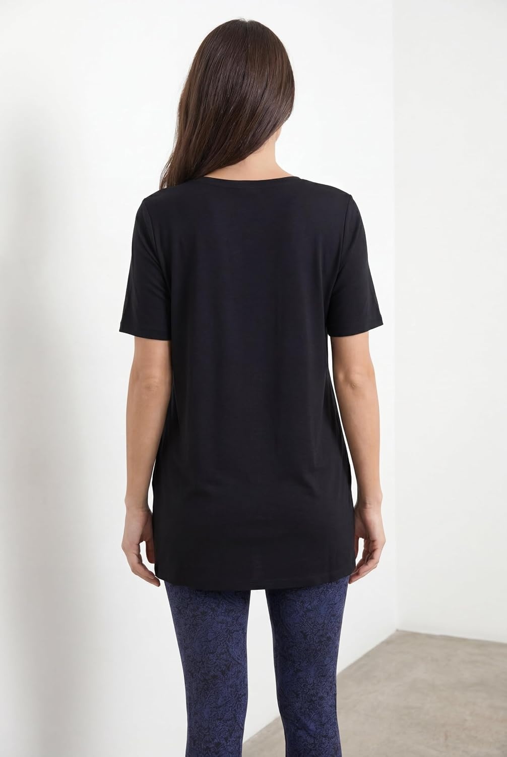 image:imageellos Plus Size Stretch Jersey Knit ALine Relaxed VNeck Short Sleeve TunicBlack